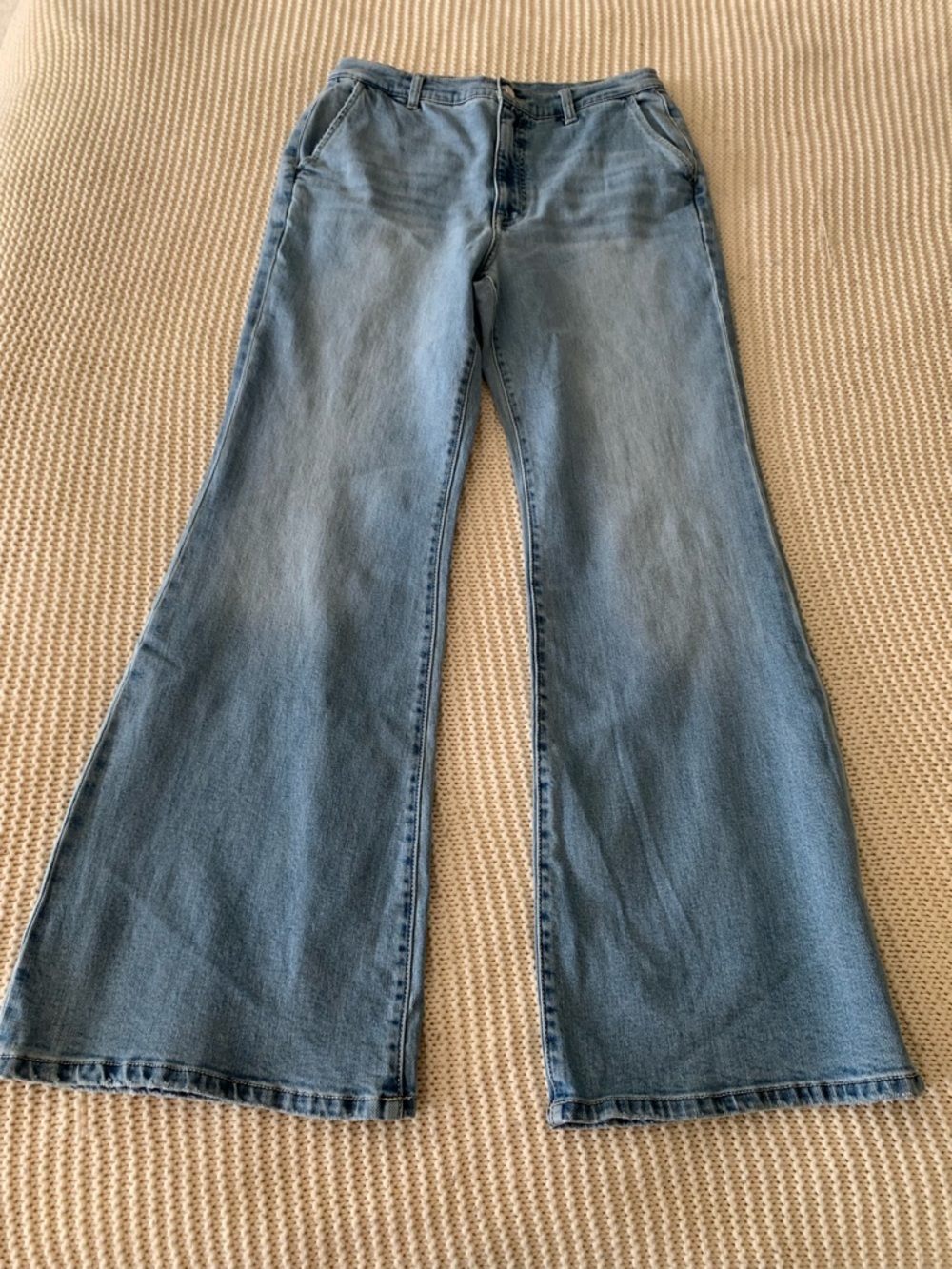 78&Sunny Women's High-Rise Light Blue Wide-Leg Jeans 12 NWOT Flare Cotton Girly